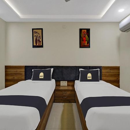 Collection O Hotel Swagath Pride Mancherāl Eksteriør bilde