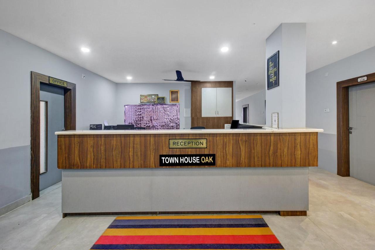 Collection O Hotel Swagath Pride Mancherāl Eksteriør bilde
